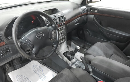 Toyota Avensis III рестайлинг, 2005 год, 699 000 рублей, 7 фотография