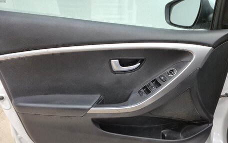 Hyundai i30 II рестайлинг, 2013 год, 845 000 рублей, 7 фотография