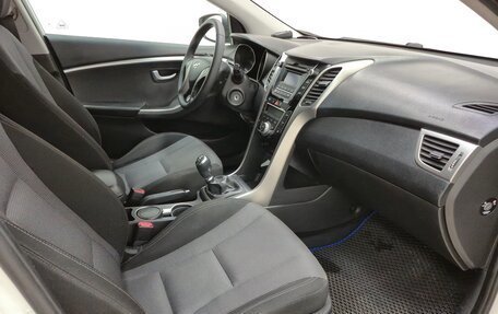 Hyundai i30 II рестайлинг, 2013 год, 845 000 рублей, 13 фотография