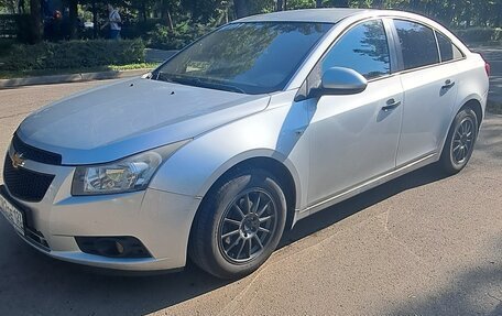 Chevrolet Cruze II, 2010 год, 590 000 рублей, 2 фотография