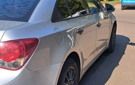 Chevrolet Cruze II, 2010 год, 590 000 рублей, 5 фотография