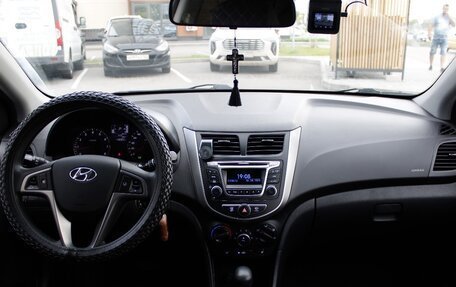 Hyundai Solaris II рестайлинг, 2016 год, 1 050 000 рублей, 20 фотография