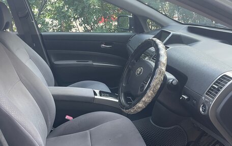 Toyota Prius, 2010 год, 950 000 рублей, 5 фотография