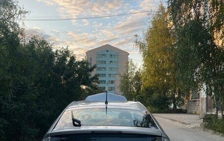 Toyota Prius, 2010 год, 950 000 рублей, 3 фотография