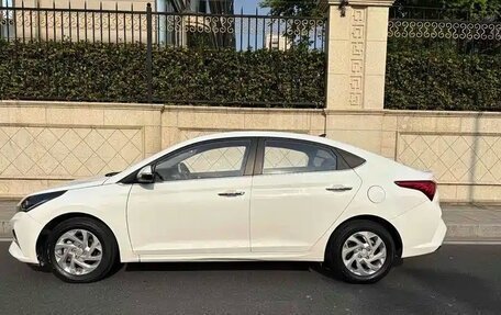 Hyundai Accent IV, 2021 год, 1 165 000 рублей, 3 фотография