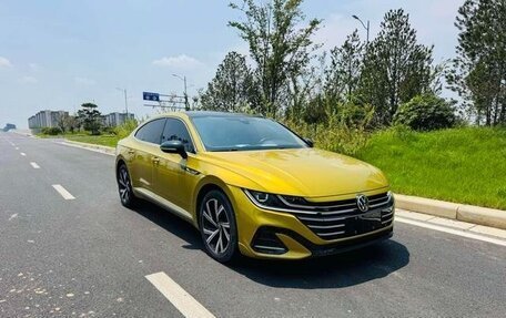 Volkswagen Passat CC, 2022 год, 2 360 000 рублей, 5 фотография