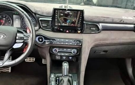 Hyundai Veloster II, 2022 год, 1 750 202 рублей, 19 фотография