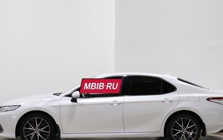 Toyota Camry, 2021 год, 3 360 000 рублей, 8 фотография