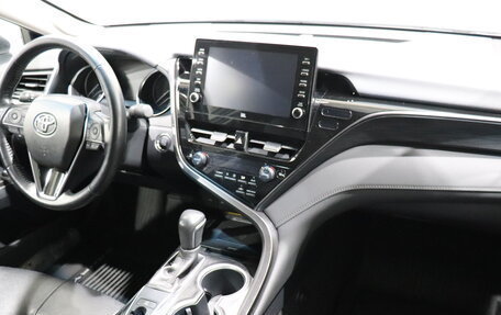 Toyota Camry, 2021 год, 3 360 000 рублей, 15 фотография