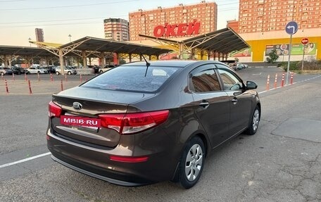 KIA Rio III рестайлинг, 2016 год, 940 000 рублей, 5 фотография