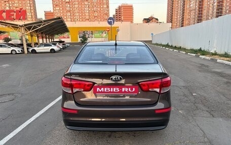 KIA Rio III рестайлинг, 2016 год, 940 000 рублей, 4 фотография