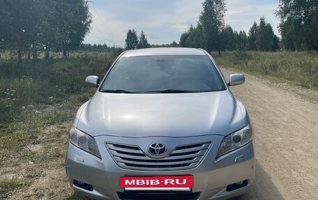 Toyota Camry, 2007 год, 1 300 000 рублей, 2 фотография