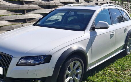 Audi A4, 2011 год, 1 350 000 рублей, 1 фотография