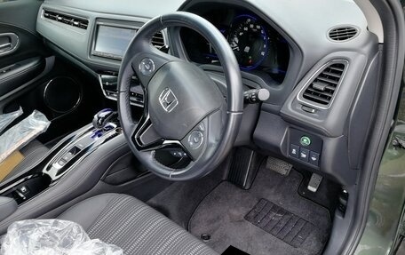 Honda Vezel, 2016 год, 1 700 000 рублей, 26 фотография