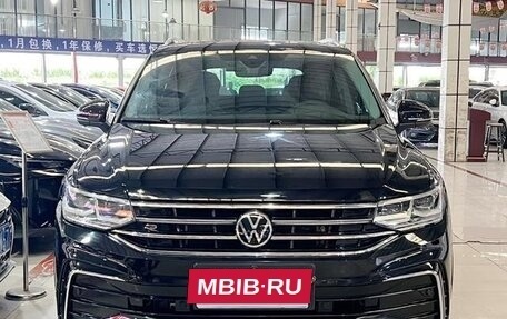 Volkswagen Tiguan II, 2021 год, 3 245 555 рублей, 4 фотография
