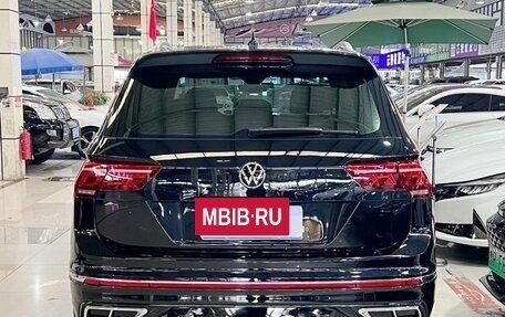 Volkswagen Tiguan II, 2021 год, 3 245 555 рублей, 3 фотография