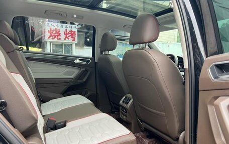 Volkswagen Tiguan II, 2021 год, 3 245 555 рублей, 16 фотография