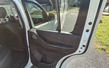 Nissan Pathfinder, 2011 год, 1 290 000 рублей, 19 фотография