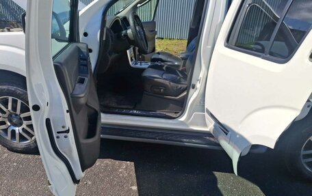 Nissan Pathfinder, 2011 год, 1 290 000 рублей, 33 фотография
