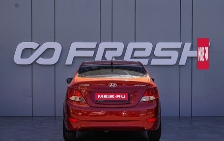 Hyundai Solaris II рестайлинг, 2012 год, 800 000 рублей, 4 фотография