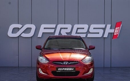 Hyundai Solaris II рестайлинг, 2012 год, 800 000 рублей, 3 фотография