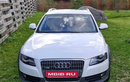 Audi A4, 2011 год, 1 350 000 рублей, 2 фотография