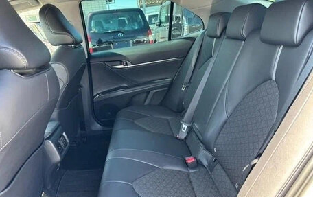 Toyota Camry, 2022 год, 2 500 000 рублей, 14 фотография
