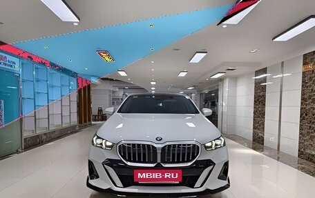BMW 5 серия, 2025 год, 5 999 572 рублей, 2 фотография