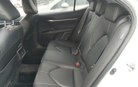 Toyota Camry, 2021 год, 1 930 000 рублей, 12 фотография