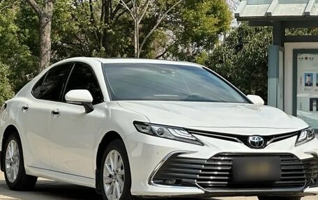 Toyota Camry, 2021 год, 1 930 000 рублей, 5 фотография