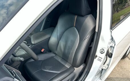 Toyota Camry, 2021 год, 1 930 000 рублей, 9 фотография