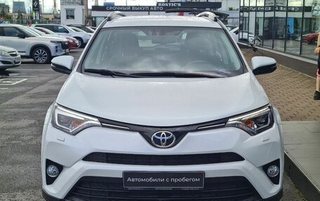 Toyota RAV4, 2018 год, 2 150 000 рублей, 4 фотография