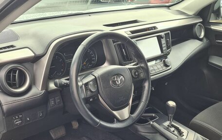 Toyota RAV4, 2018 год, 2 150 000 рублей, 17 фотография