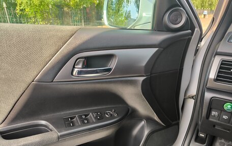 Honda Accord IX рестайлинг, 2013 год, 1 700 000 рублей, 12 фотография