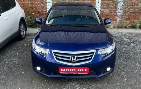 Honda Accord VIII рестайлинг, 2011 год, 1 850 000 рублей, 1 фотография