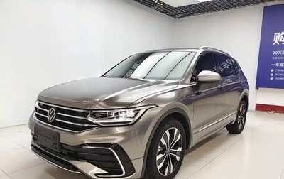 Volkswagen Tiguan II, 2024 год, 3 200 000 рублей, 1 фотография