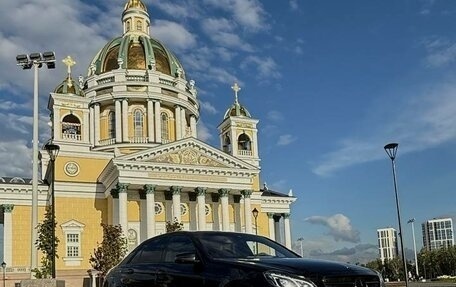 Mercedes-Benz E-Класс, 2013 год, 1 995 000 рублей, 32 фотография