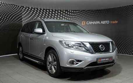Nissan Pathfinder, 2015 год, 1 819 000 рублей, 3 фотография