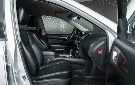 Nissan Pathfinder, 2015 год, 1 819 000 рублей, 11 фотография