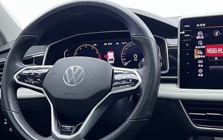 Volkswagen Tiguan II, 2022 год, 2 130 000 рублей, 7 фотография