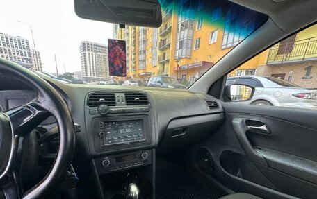 Volkswagen Polo VI (EU Market), 2018 год, 900 000 рублей, 7 фотография