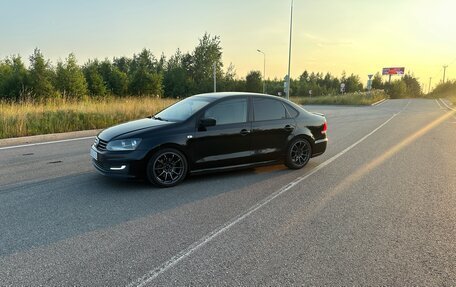 Volkswagen Polo VI (EU Market), 2018 год, 900 000 рублей, 3 фотография