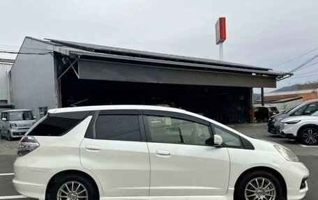 Honda Fit Shuttle I рестайлинг, 2015 год, 1 050 000 рублей, 4 фотография
