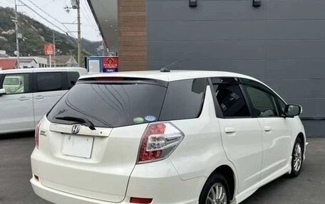 Honda Fit Shuttle I рестайлинг, 2015 год, 1 050 000 рублей, 5 фотография
