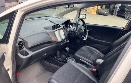 Honda Fit Shuttle I рестайлинг, 2015 год, 1 050 000 рублей, 9 фотография