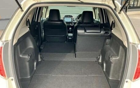 Honda Fit Shuttle I рестайлинг, 2015 год, 1 050 000 рублей, 18 фотография