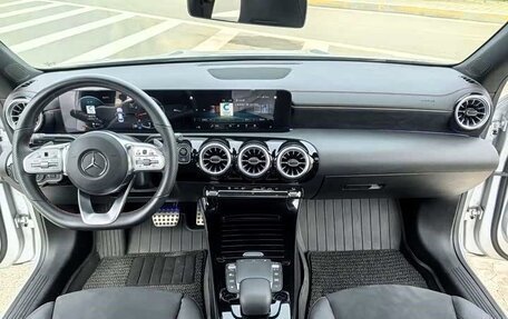 Mercedes-Benz CLA, 2022 год, 2 849 000 рублей, 8 фотография