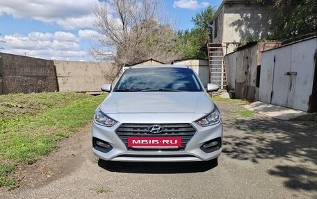 Hyundai Solaris II рестайлинг, 2019 год, 1 650 000 рублей, 2 фотография