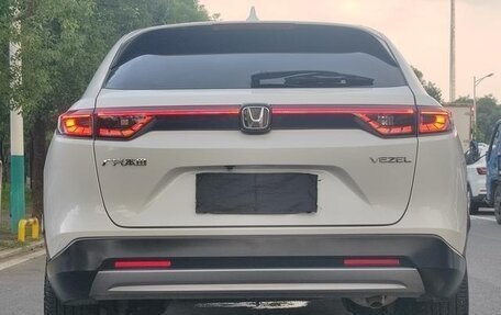 Honda Vezel, 2024 год, 2 242 750 рублей, 6 фотография