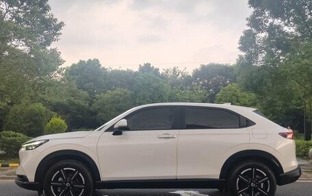 Honda Vezel, 2024 год, 2 242 750 рублей, 7 фотография